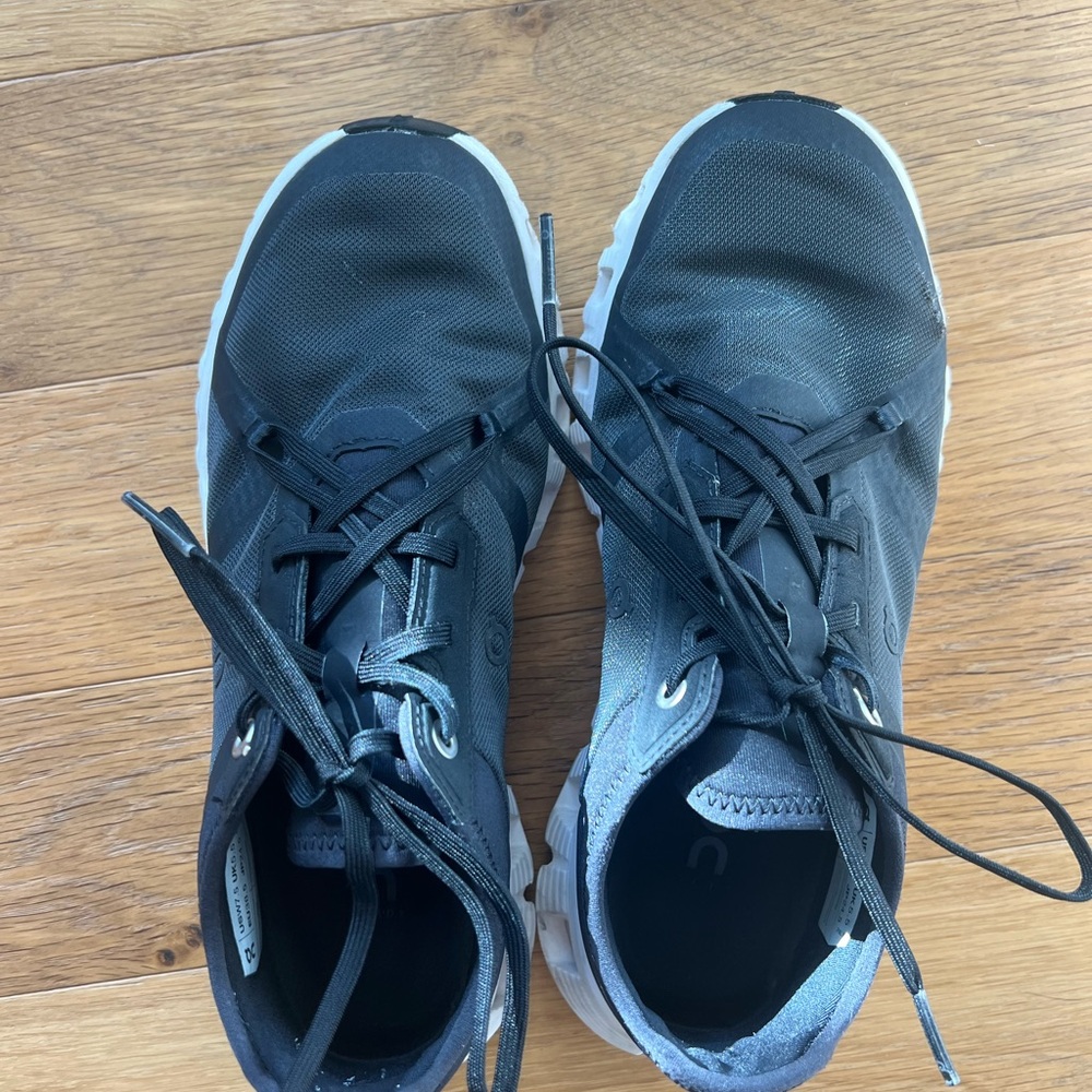 Used ON Cloud x 3 Ad Sneakers, Size 7.5